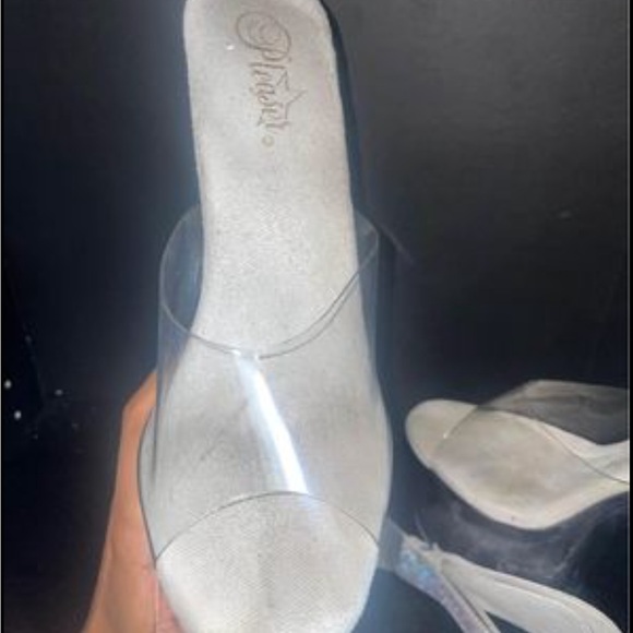 Pleasers w/ Pistol design and Ankle cuffs - Picture 3 of 3